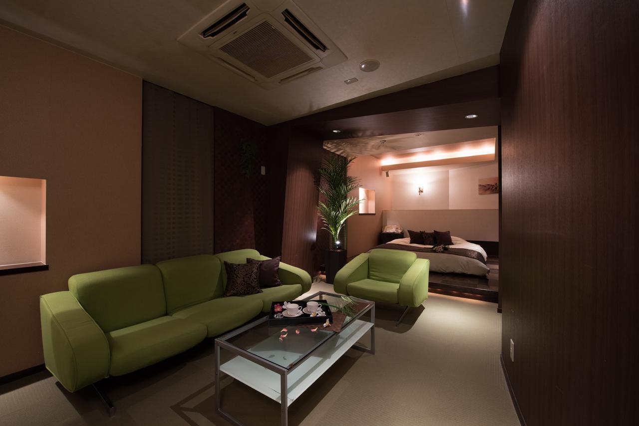 Sulata Obihiro (Adults Only) Hotel Buitenkant foto